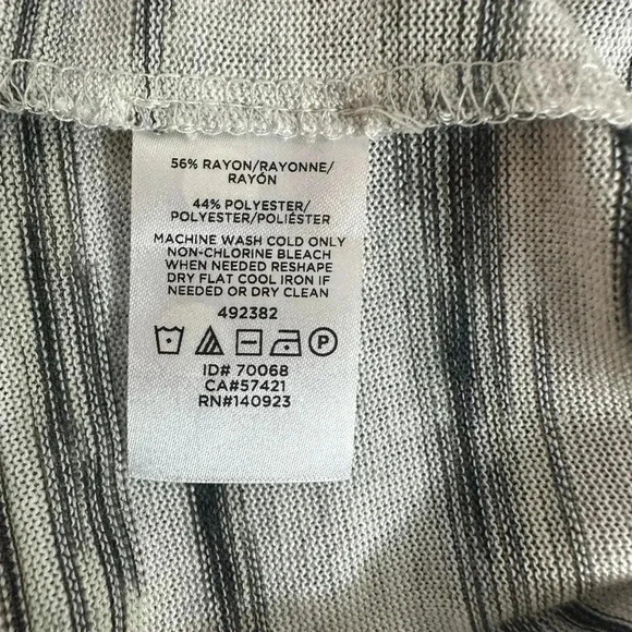 Loft outlet gray stripe lounge tank size medium NWT - Picture 4 of 4